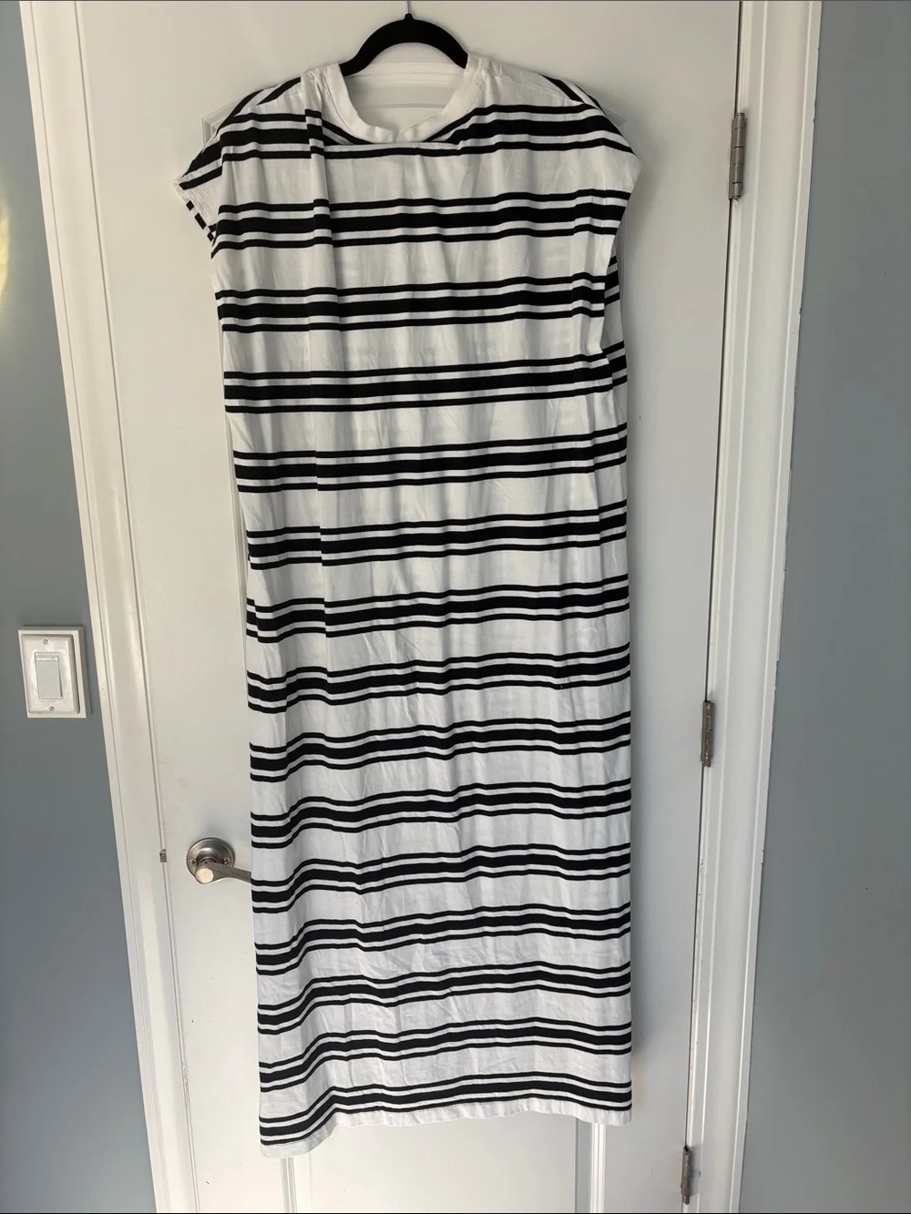 Abercrombie & Fitch Black and White Striped Maxi Dress